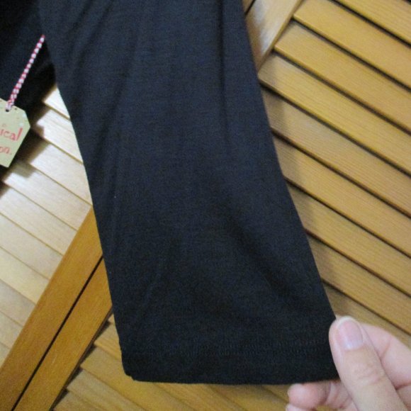 Magical Season top NEW Christmas lightweight stretchy black pullover size 1x - Picture 7 of 11